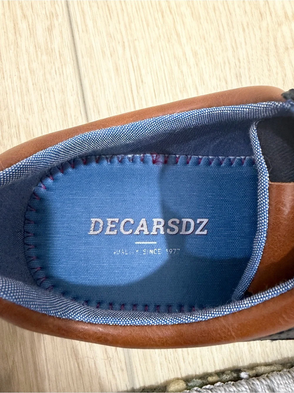 DECARSDZ Men’s Black Canvas Low Top Lace-Up Sneakers Brown Trim White Sole 8